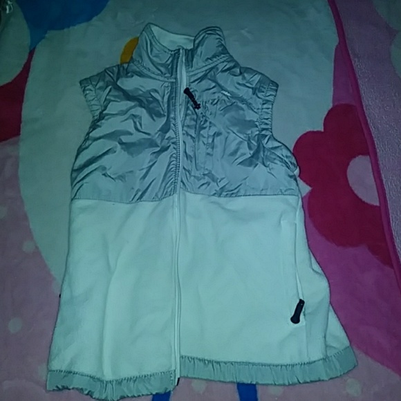 Grey/white sleavless jacket - Picture 2 of 2